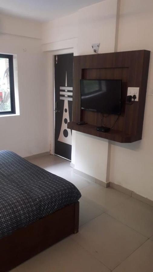 Le Pension Daman Esterno foto